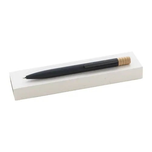 Penna a sfera in alluminio riciclato a rotazione finitura gommata e astuccio in cartoncino kraft refill blu