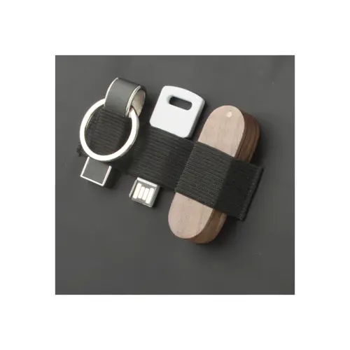 Cartella in pelle con blocco appunti in formato A4 e chiusura a zip con fogli a righe e tasche interne