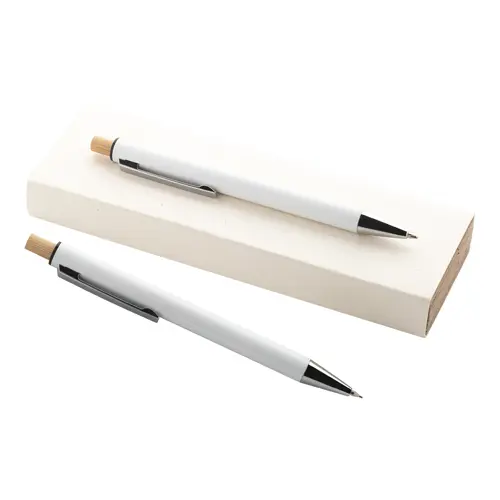 Set composto da penna a sfera e matita meccanica in alluminio riciclato pulsanti in bambù e refill blu in scatola kraft