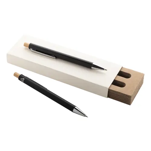 Set composto da penna a sfera e matita meccanica in alluminio riciclato pulsanti in bambù e refill blu in scatola kraft