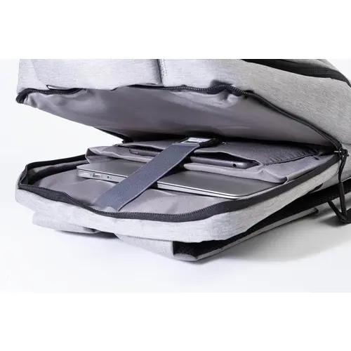 Zaino porta pc da 15" in poliestere 400D con organizer interno e aggancio trolley