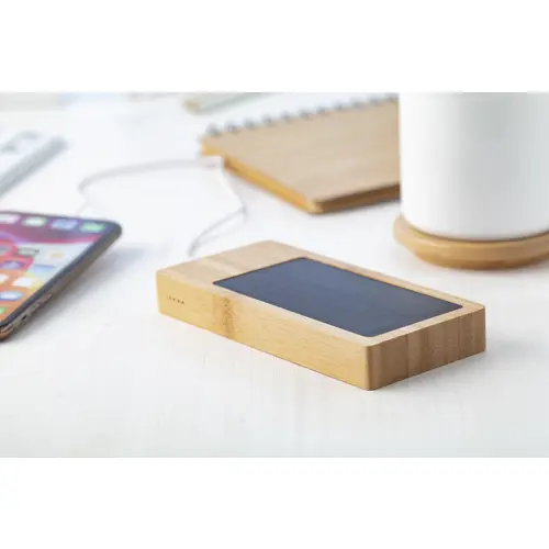 Power bank solare in bambù con porta USB-C da 8000mAh