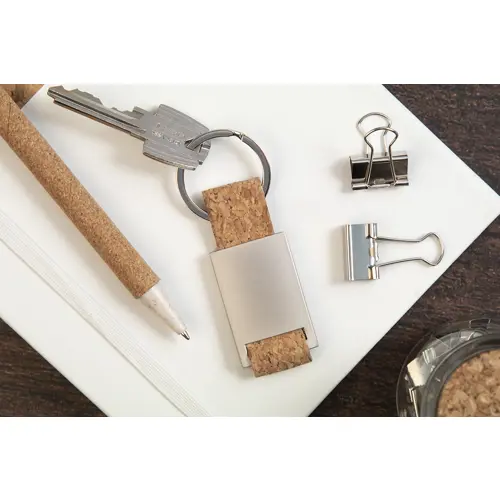 Portachiavi in metallo e sughero