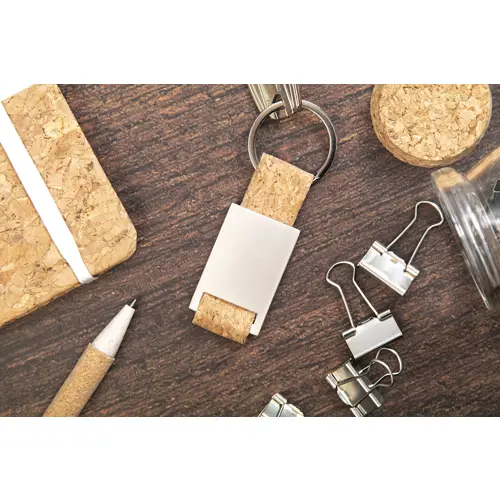 Portachiavi in metallo e sughero