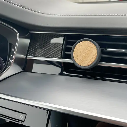 Profumatore auto in silicone con parte frontale in bambù fragranza limone
