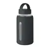 Borraccia in vetro con custodia in silicone e tappo con maniglia da 600ml