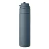 Borraccia in acciaio inox riciclato con beccuccio e manico da 750 ml