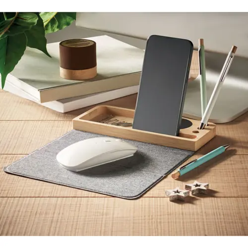 Caricabatterie wireless e organizer in bambù con supporto per telefono tappetino per mouse pieghevole in RPET