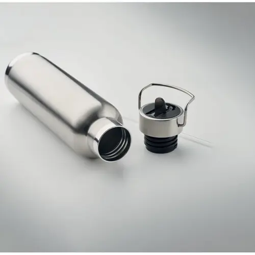 Borraccia doppio strato in acciaio inox riciclato con cannuccia e manico 660ml