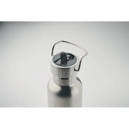 Borraccia doppio strato in acciaio inox riciclato con cannuccia e manico 660ml