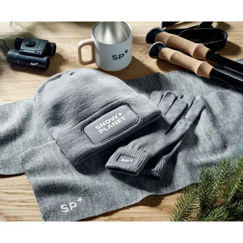 Berretto in poliestere RPET lavorato a maglia e elasticizzato 