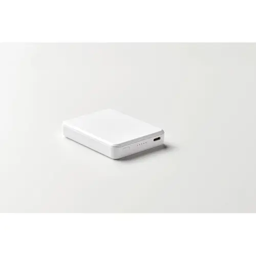 Power bank in ABS riciclato con ricarica rapida da 5000 mAh