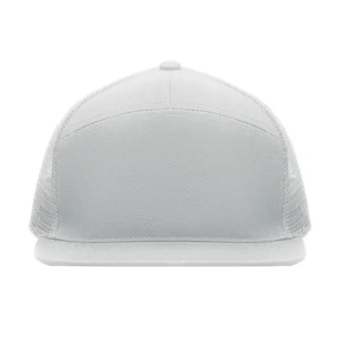 Cappellino con visiera piatta in cotone a 7 pannelli con retinatura sul retro e chiusura in plastica