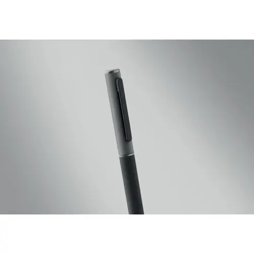 Penna a sfera a rotazione in alluminio riciclato gommato e refill blu