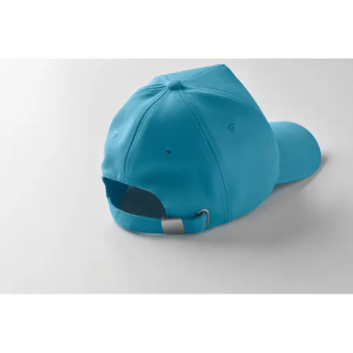 Cappellino con visiera in poliestere RPET a 5 pannelli con fibbia in acciaio argentato