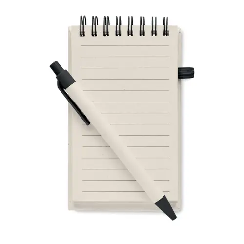 Block note A6 con spirale 70 fogli a righe in carta 70% cartone del latte riciclato e 30% carta riciclata con penna refill blu