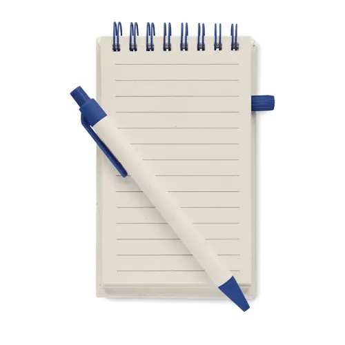 Block note A6 con spirale 70 fogli a righe in carta 70% cartone del latte riciclato e 30% carta riciclata con penna refill blu