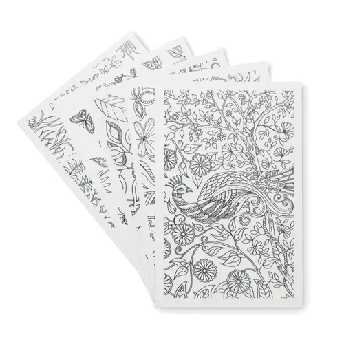 Set per disegnare con fogli e matite colorate