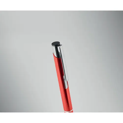 Penna a sfera in alluminio disponibile in vari colori e con meccanismo a scatto e refill blu
