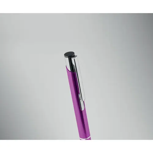 Penna a sfera in alluminio disponibile in vari colori e con meccanismo a scatto e refill blu