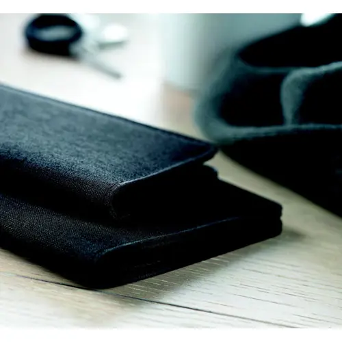 Porta passaporto in poliestere con scomparti carte e protezione RFID 105x145mm