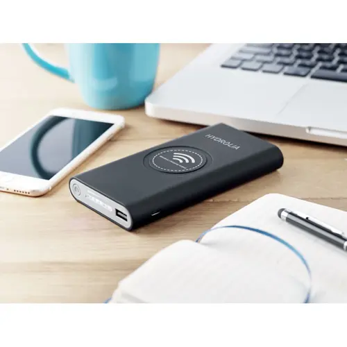 Power bank in ABS con finitura gommata e ricarica wireless e conettore USB-C da 8000mAh