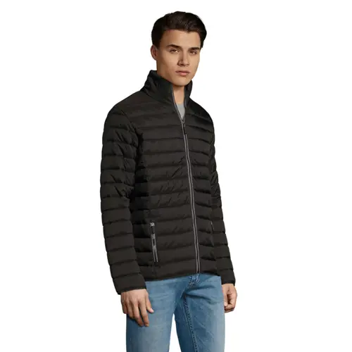 Piumino leggero da uomo colori assortiti con fodera e zip a contrasto taglio aderente in nylon e poliestere 180g