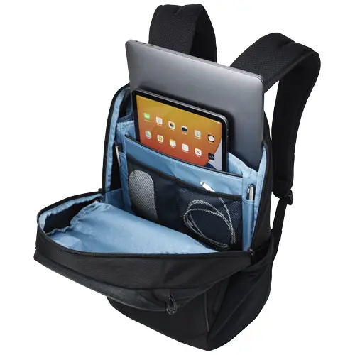Zaino porta pc da viaggio Thule da 15.6" in poliestere riciclato con scomparto SafeZone e cinghia pettorale regolabile
