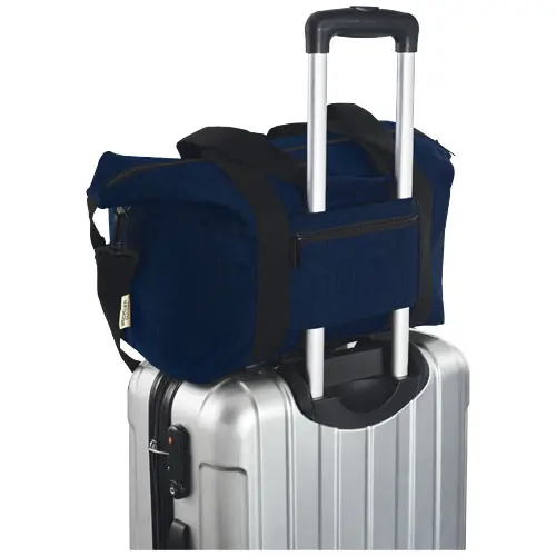 Borsone sportivo in tela riciclata con maniglie rinforzate e aggancio trolley 60x22x29cm