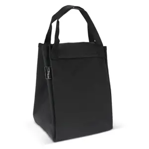 Borsa frigo ripiegata e tappetino da picnic