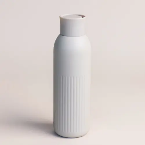 Borraccia Sagaform Tekla Push da 500ml in acciaio con tappo a pressione riciclato