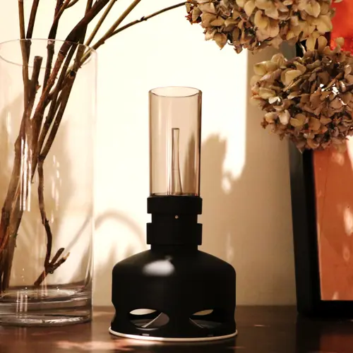 Luce a LED con varialuce e sensore di soffiaggio