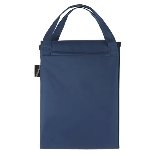 Borsa frigo ripiegata e tappetino da picnic