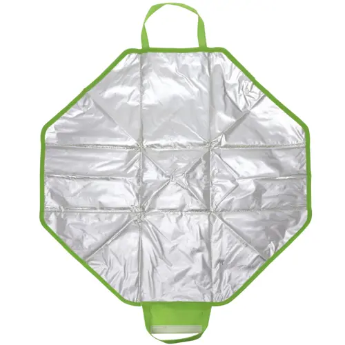 Borsa frigo ripiegata e tappetino da picnic
