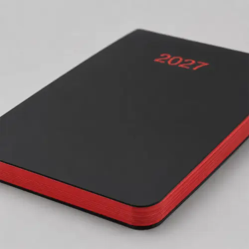 Agenda giornaliera 2027 A5 Copertina flessibile in soft PU e bordo pagine colorato