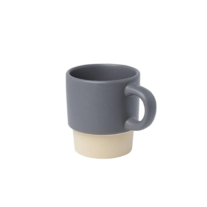 Tazza per caffè espresso impilabile con fondo in argilla finitura opaca confezione regalo in cartone riciclato inclusa da 130ml