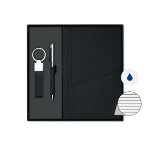 Set regalo composto da penna a sfera in metallo refill blu con taccuino e portachiavi in RPET
