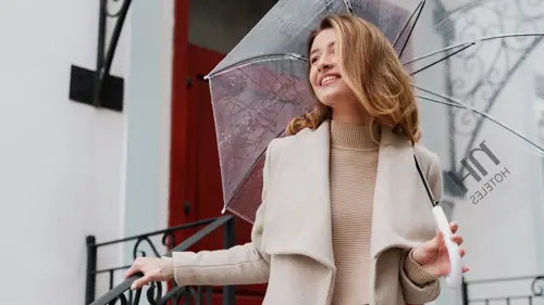 Ombrelli Personalizzati: L'Arte di Ripararsi dalla Pioggia con Stile Aziendale