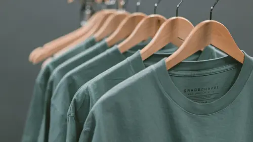 3 modi per utilizzare le T-shirt personalizzate come gadget aziendali